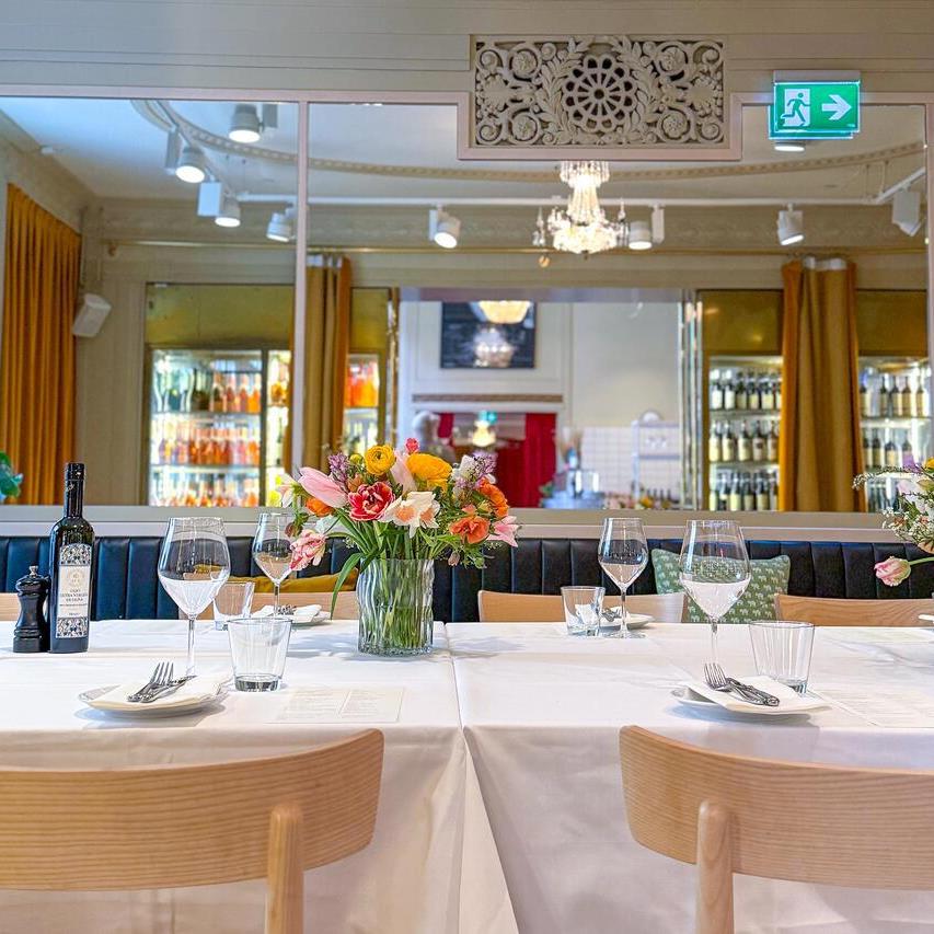 Eataly / GOLDEN ROOM